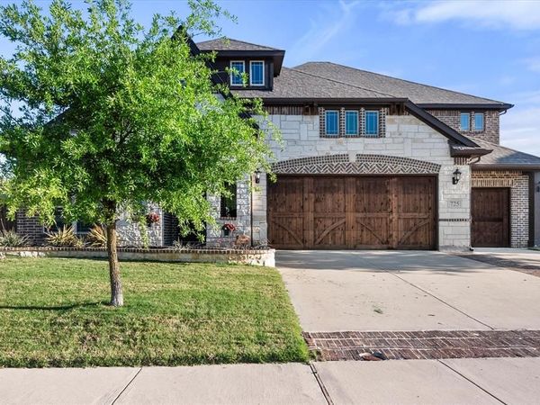 725 Staghorn Street, Midlothian, TX 76065