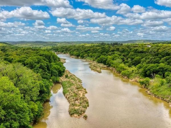 747 Seybold Road, Mineral Wells, TX 76067