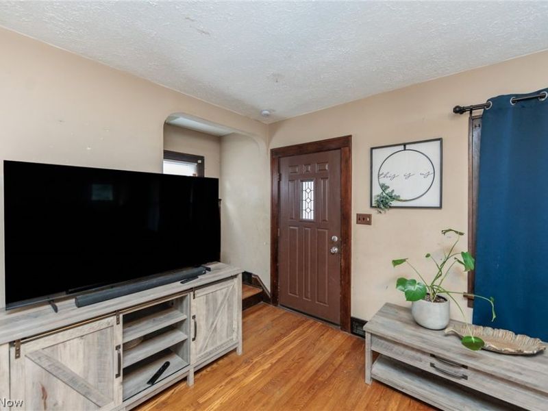 2201 Ralph Avenue , Cleveland, OH 44109 Photo 12