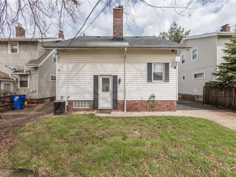 2201 Ralph Avenue , Cleveland, OH 44109 Photo 38