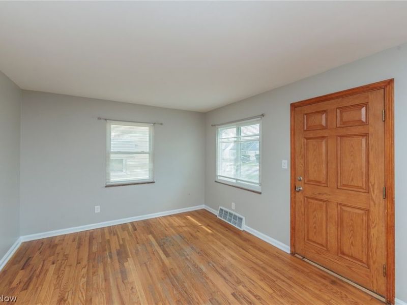 8800 Behrwald Avenue , Brooklyn, OH 44144 Photo 14