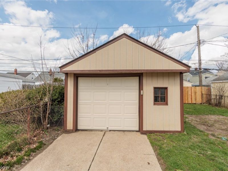 8800 Behrwald Avenue , Brooklyn, OH 44144 Photo 48