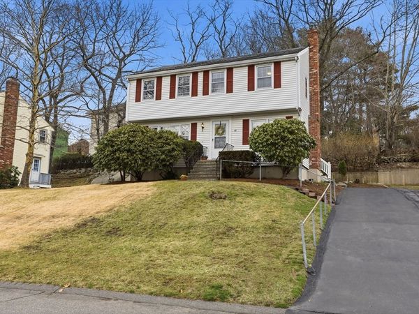 17 Circle Road, Lexington, MA 02420
