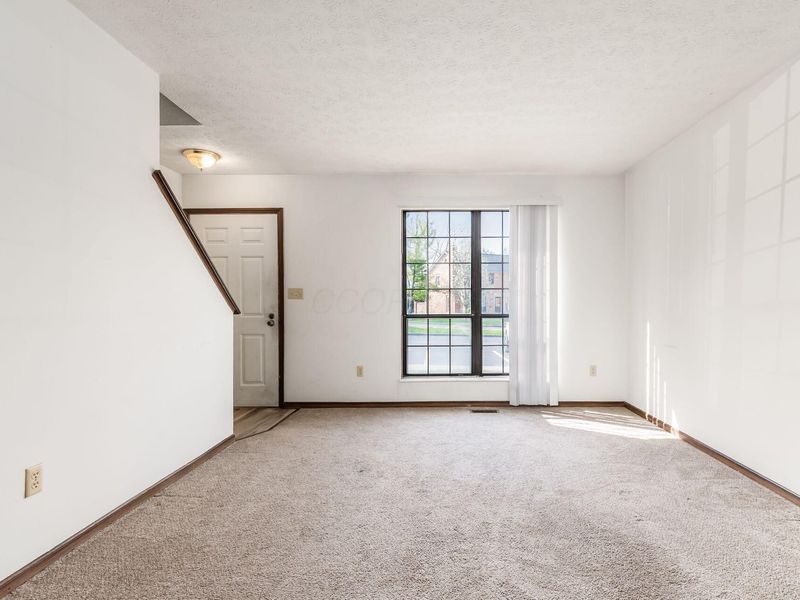 3328 Edgebrook Drive, Unit 2, Dublin, OH 43017 Photo 9