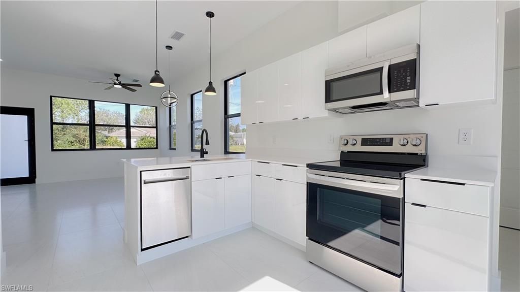 714 Chambers St E, Lehigh Acres, FL 33974 Photo