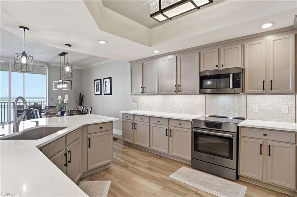 2104 W 1st St, Unit 1702, Fort Myers, FL 33901 Photo