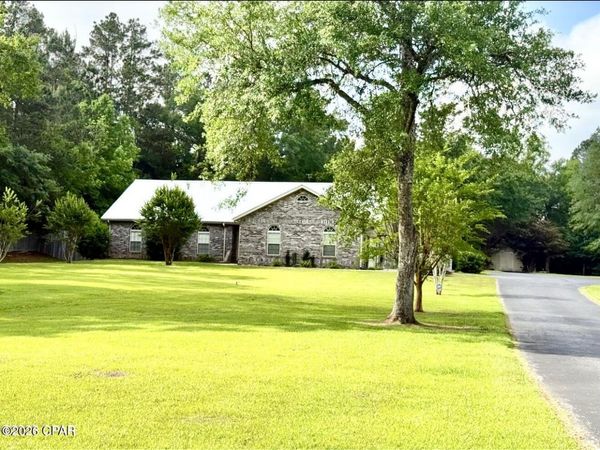 3171 Highway 73 , Marianna, FL 32446