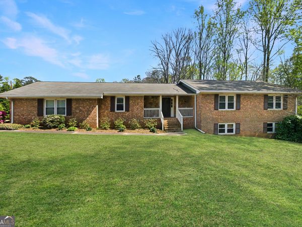 185 Redwood Circle, Fayetteville, GA 30214