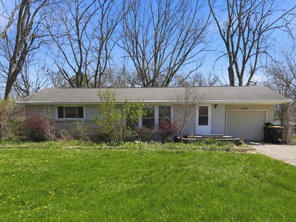 4024 OAKLEAF Drive, Fort Wayne, IN 46815