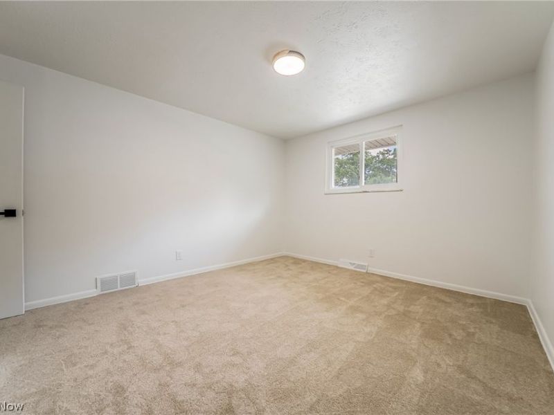 3181 Parmalee Drive, Seven Hills, OH 44131 Photo 15