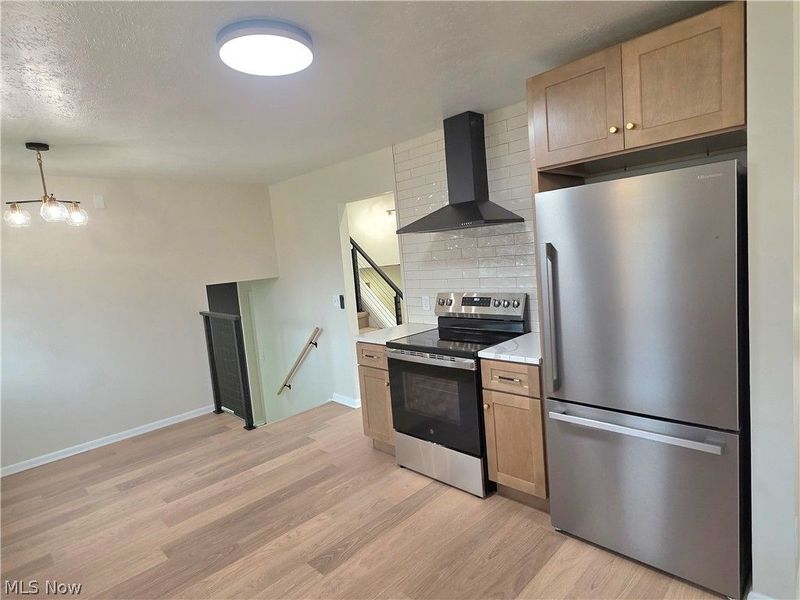 3181 Parmalee Drive , Seven Hills, OH 44131 Photo 3