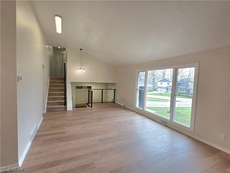 3181 Parmalee Drive , Seven Hills, OH 44131 Photo 6