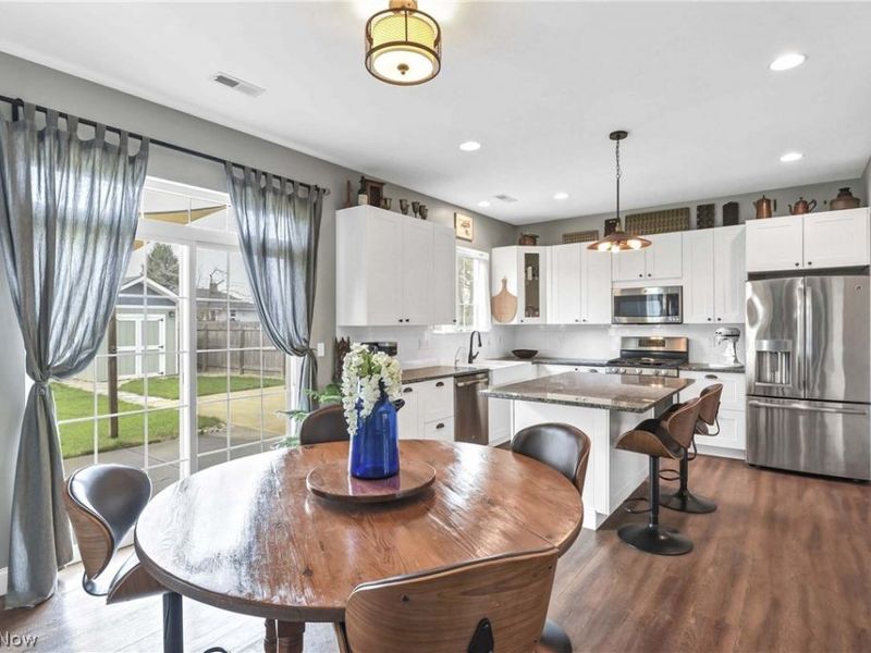 3606 Walter Road , North Olmsted, OH 44070 Photo 13