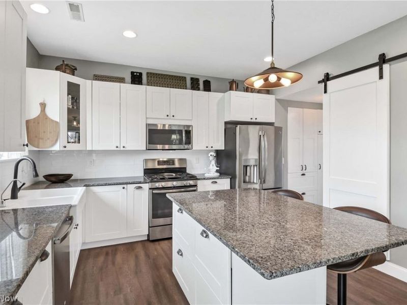 3606 Walter Road , North Olmsted, OH 44070 Photo 3