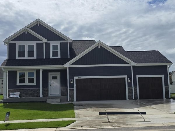 1517 Patton DRIVE, Hartford, WI 53027