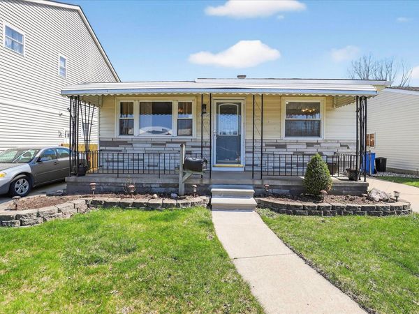 4701 Croissant Street, Dearborn Heights, MI 48125