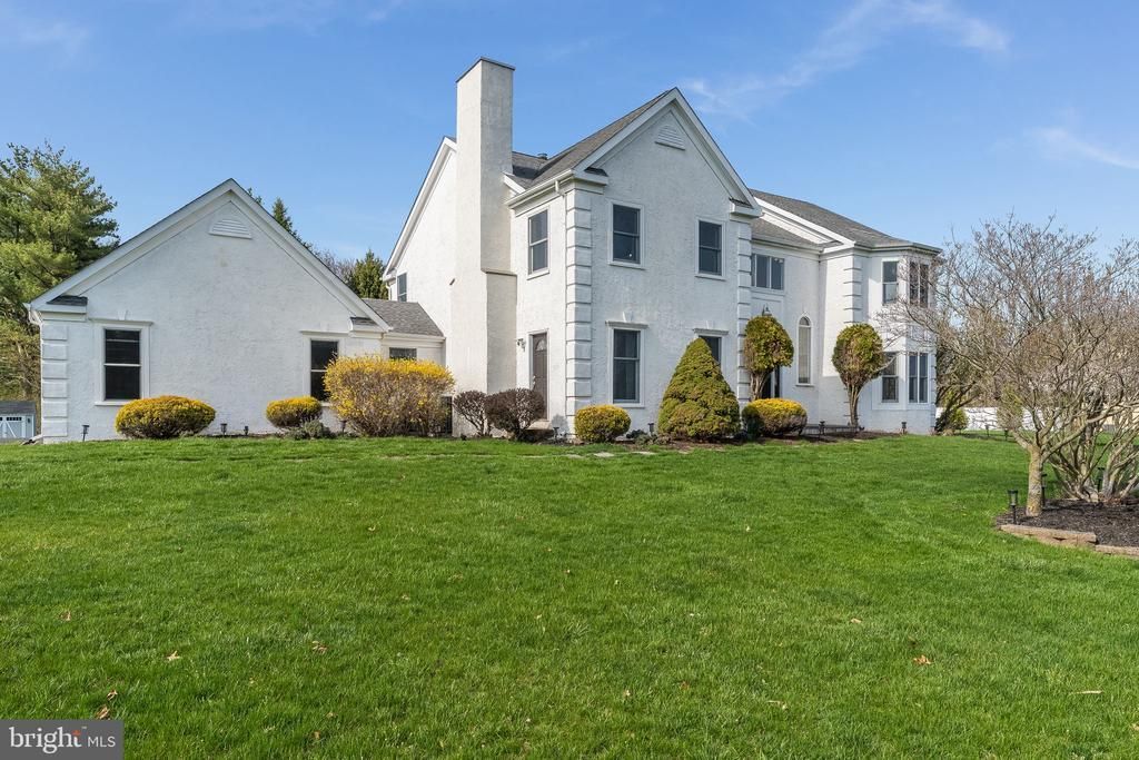 11 Wilson Way, Ringoes, NJ 08551 Main Photo
