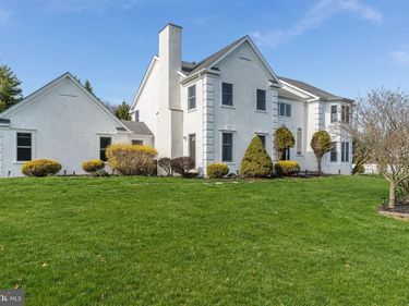 11 WILSON WAY, RINGOES, NJ 08551