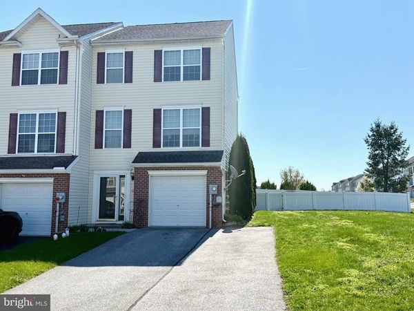 1242 LEDGE DRIVE , YORK, PA 17408
