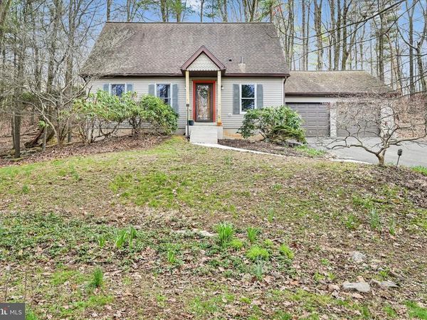 2504 & 2503 WAGON WHEEL DRIVE, AUBURN, PA 17922