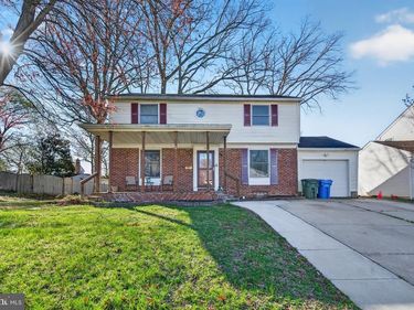 106 LAKESIDE DRIVE, GLASSBORO, NJ 08028