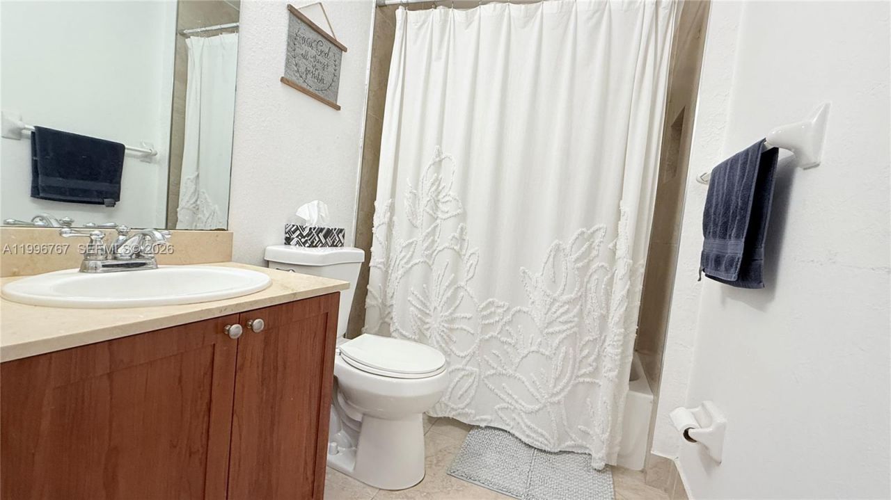 8900 NW 107th Ct, Unit 107-3, Doral, FL 33178 Photo