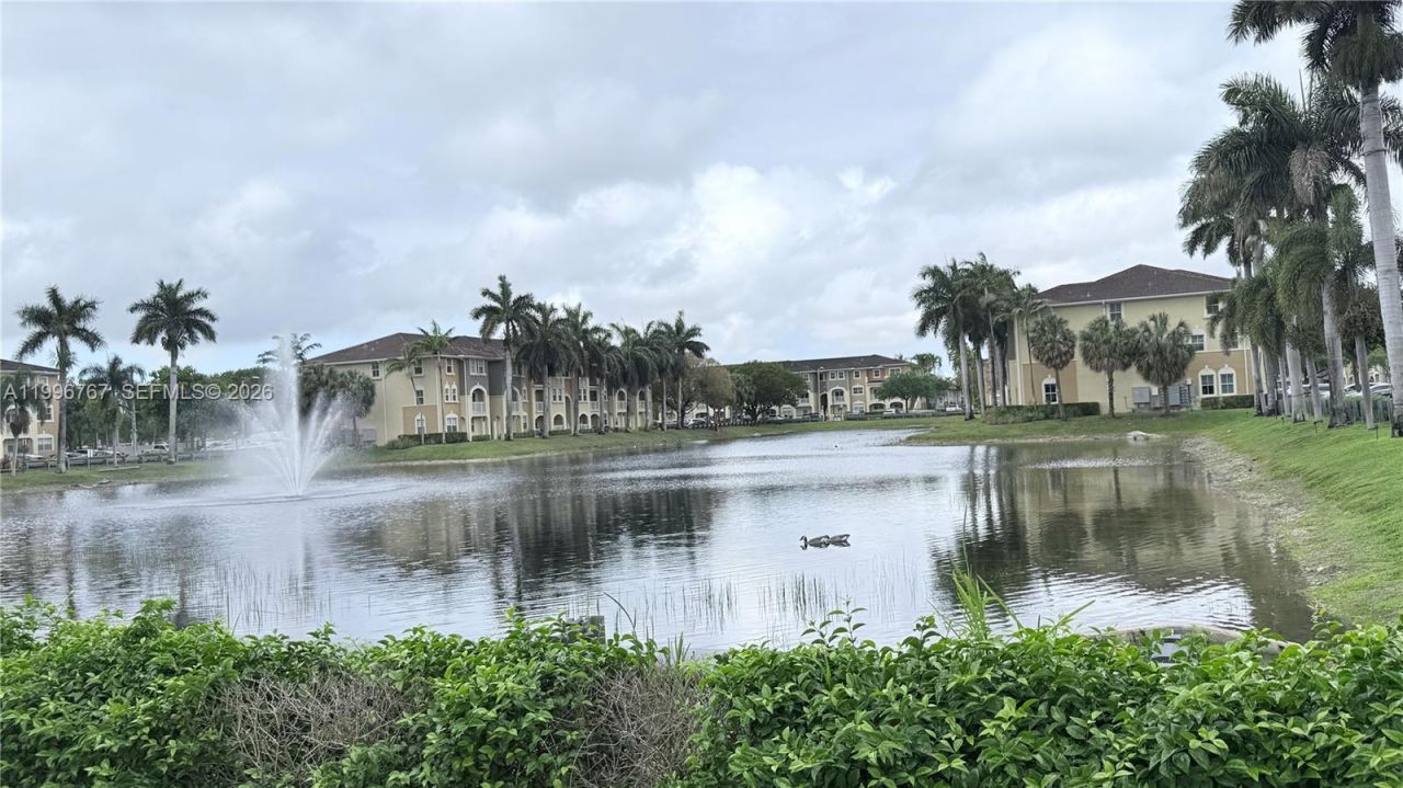 8900 NW 107th Ct, Unit 107-3, Doral, FL 33178 Photo