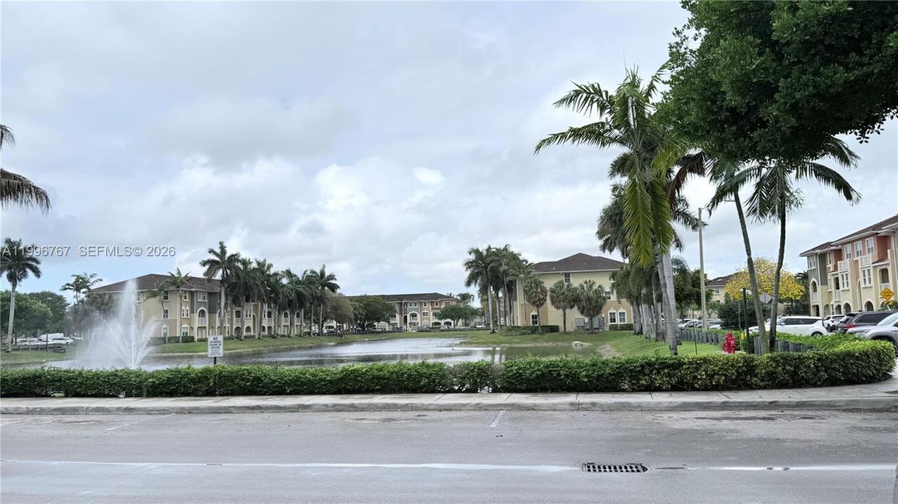 8900 NW 107th Ct, Unit 107-3, Doral, FL 33178 Photo