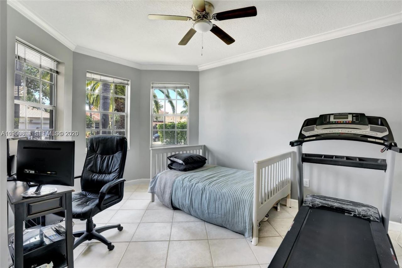 13813 NW 21st St, Pembroke Pines, FL 33028 Photo