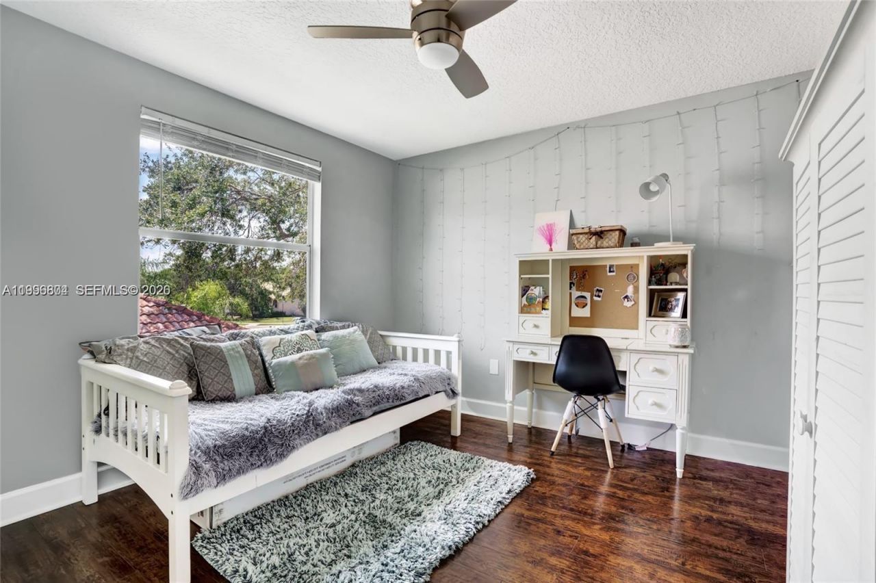 13813 NW 21st St, Pembroke Pines, FL 33028 Photo