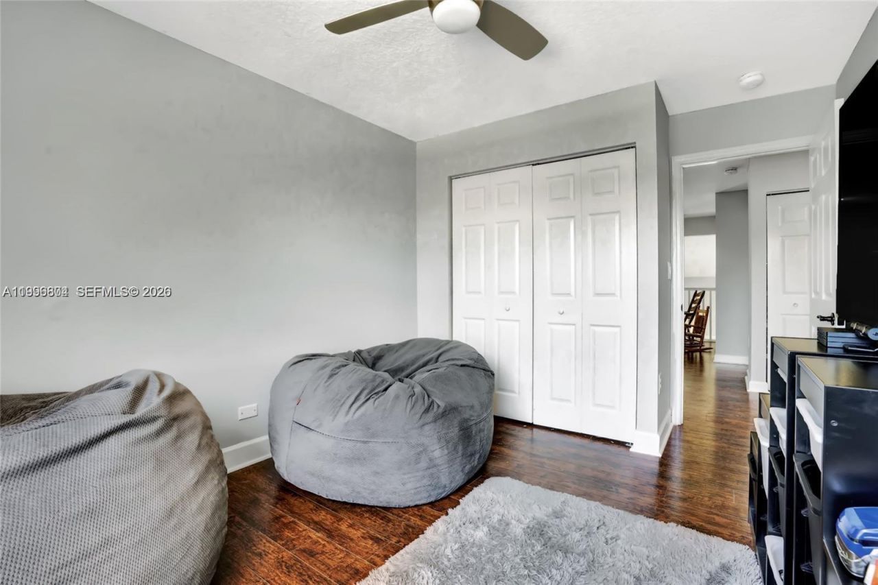 13813 NW 21st St, Pembroke Pines, FL 33028 Photo