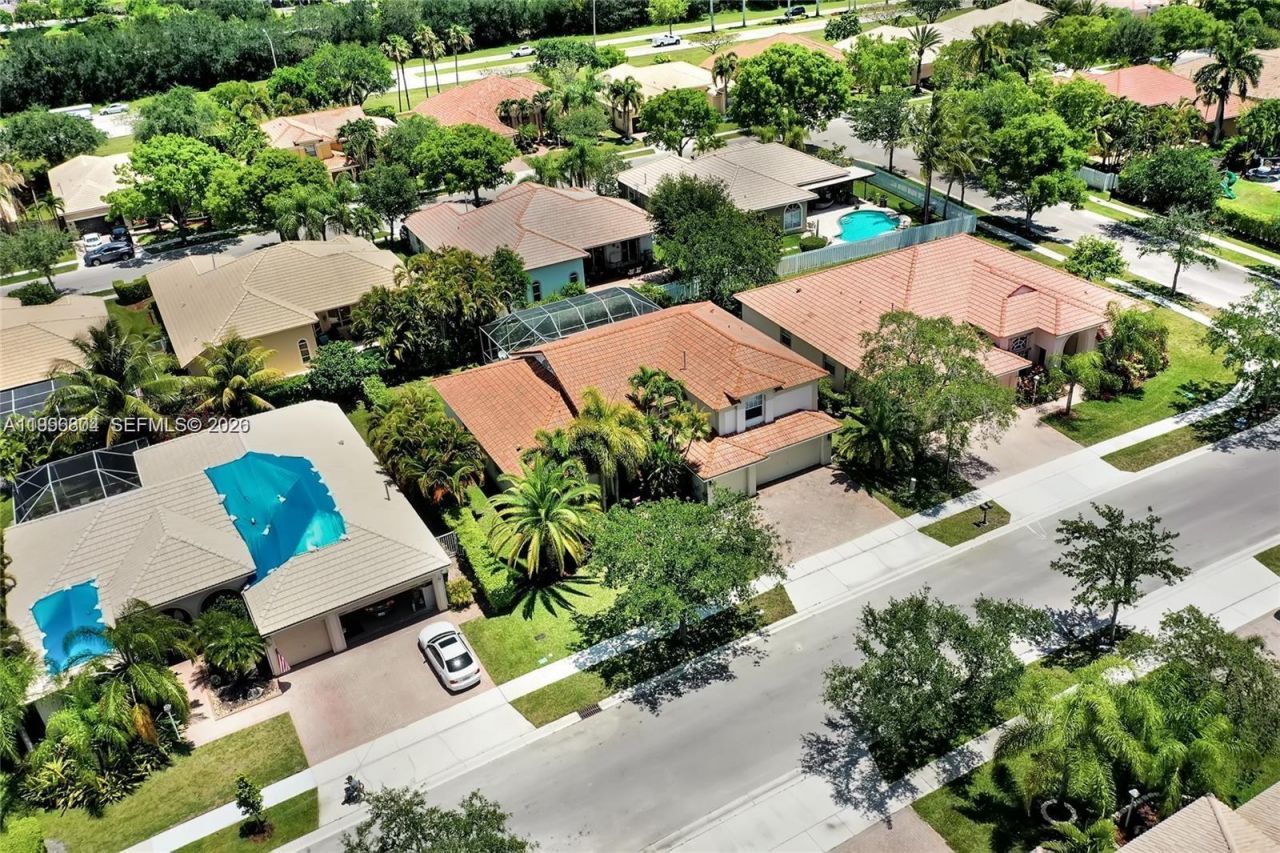 13813 NW 21st St, Pembroke Pines, FL 33028 Photo