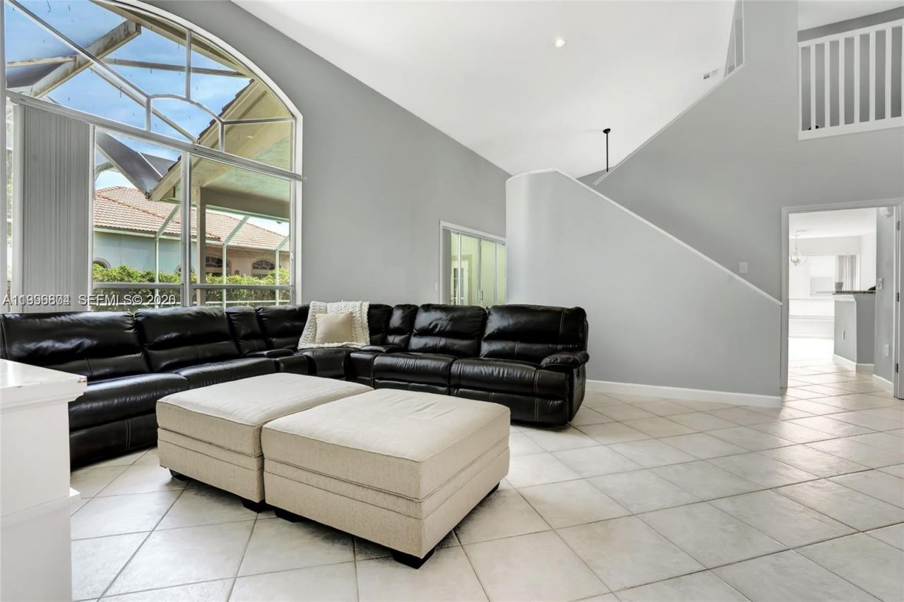 13813 NW 21st St, Pembroke Pines, FL 33028 Photo