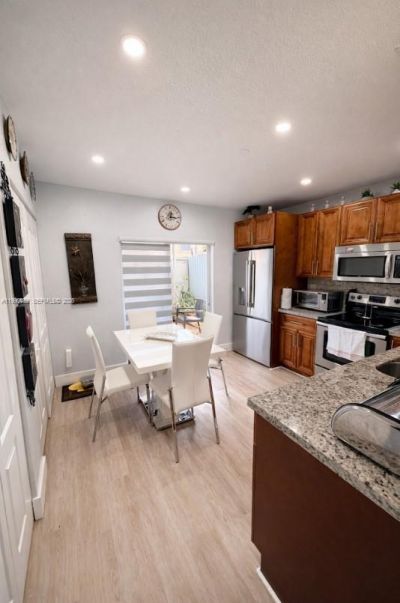 7663 W 36th Ave , Unit 7, Hialeah, FL 33018 Photo