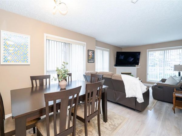 331 Burnside Rd E, Unit 301, Victoria, BC V9A 1A6