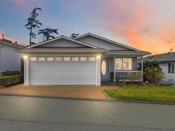 23 Eagle Lane, View Royal, BC V9A 7M2