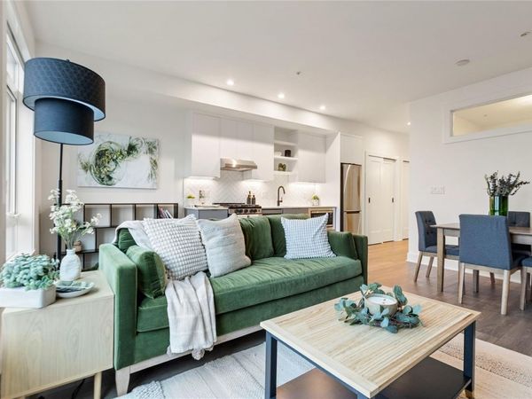 1114 Samar Cres, Unit 205, Langford, BC V9B 7C5