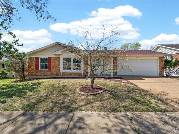 5749 Lost Brook Court, St Louis, MO 63129