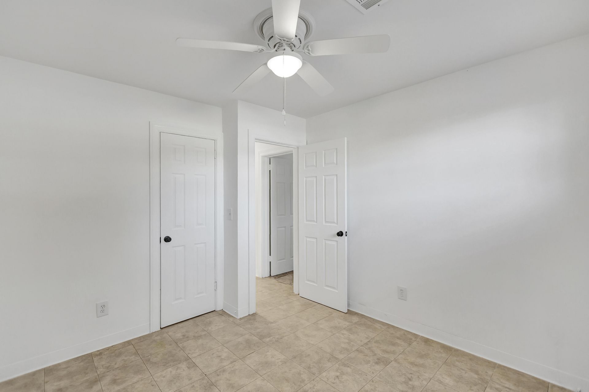 1639 Memminger Avenue Photo 17