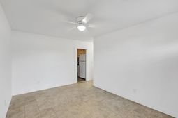 1639 Memminger Avenue photo 4