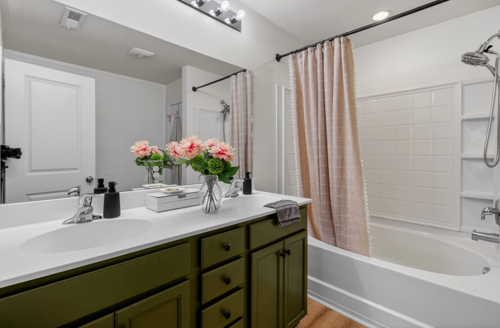 3312 Conservancy Lane Photo 22