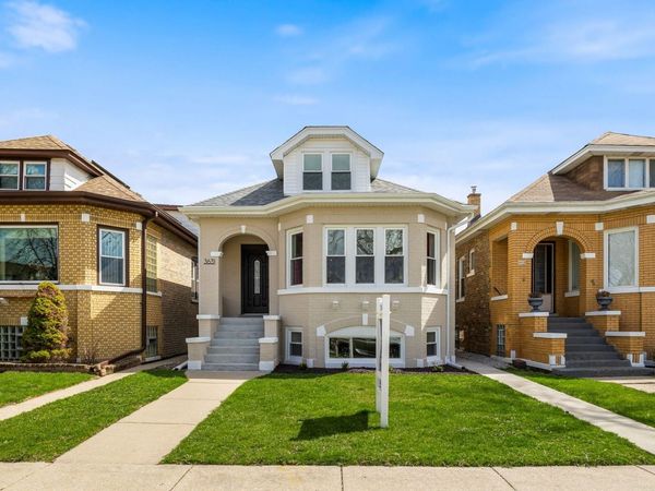 3631 N Sayre Avenue, Chicago, IL 60634