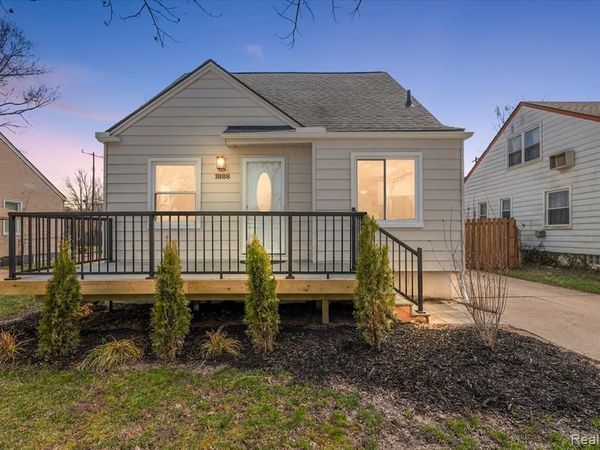 1888 Griffith Avenue, Berkley, MI 48072