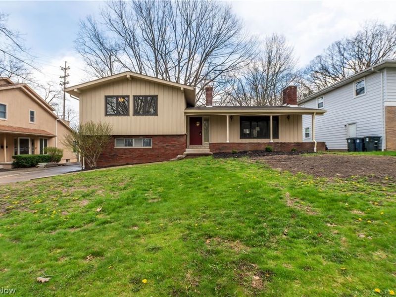 887 Delaware Avenue , Akron, OH 44303 Photo 1