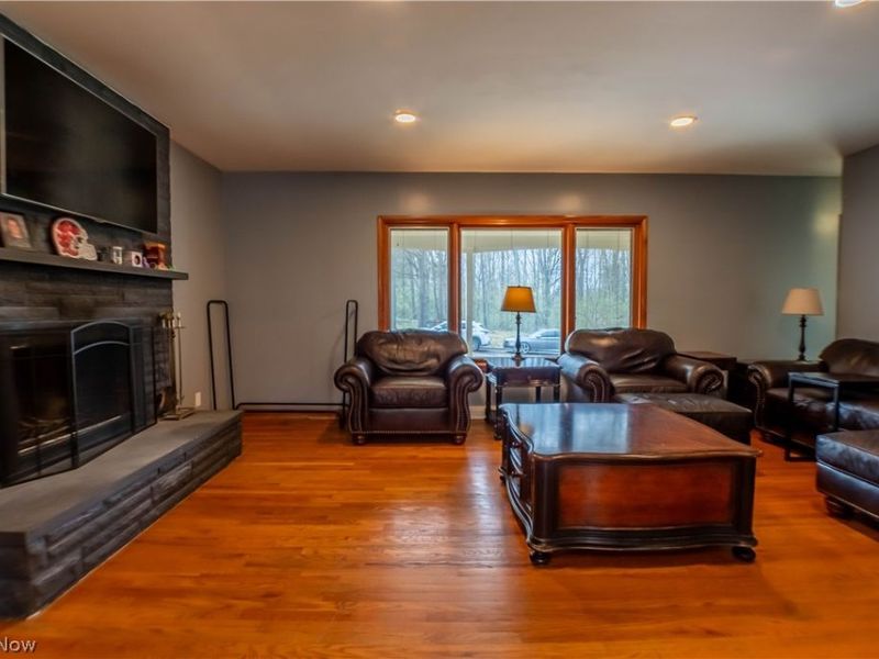 887 Delaware Avenue , Akron, OH 44303 Photo 13