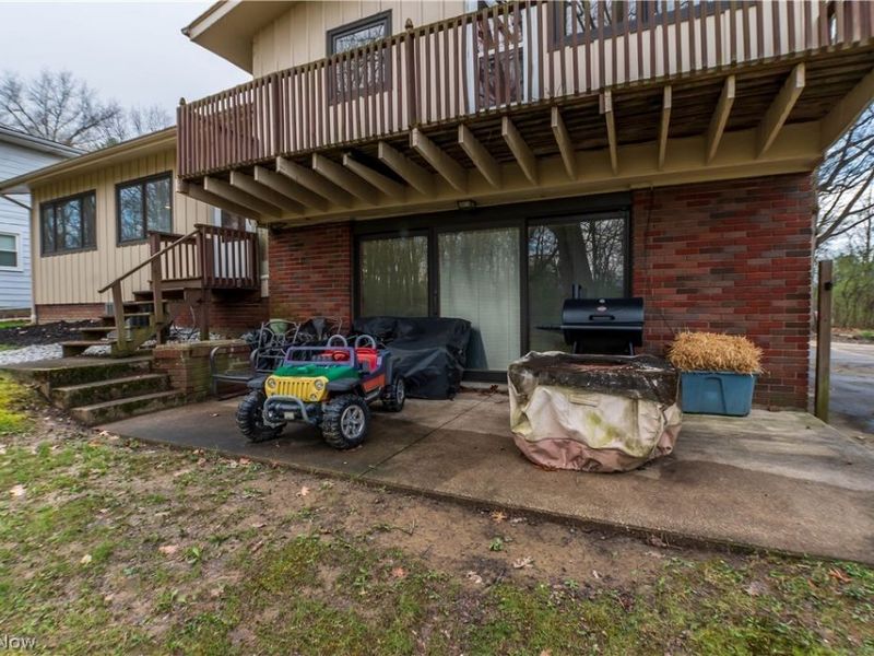 887 Delaware Avenue , Akron, OH 44303 Photo 38