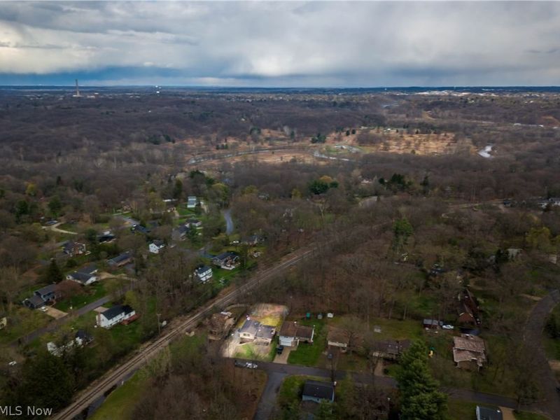 887 Delaware Avenue , Akron, OH 44303 Photo 45