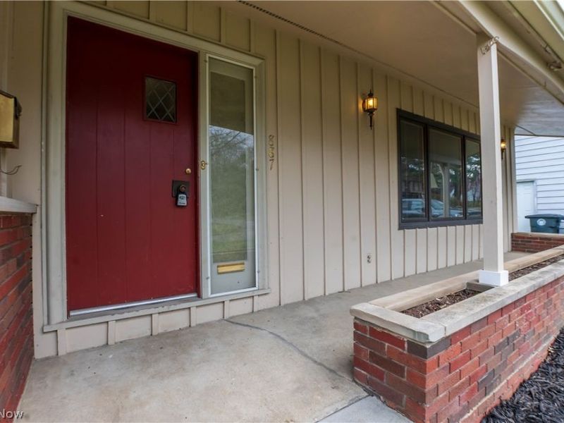 887 Delaware Avenue , Akron, OH 44303 Photo 7