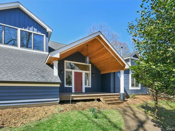 7 Waterview Drive, Port Jefferson, NY 11777