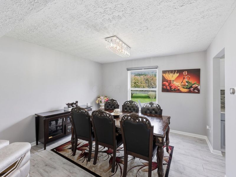 6437 Hemmingford Drive, Canal Winchester, OH 43110 Photo 10